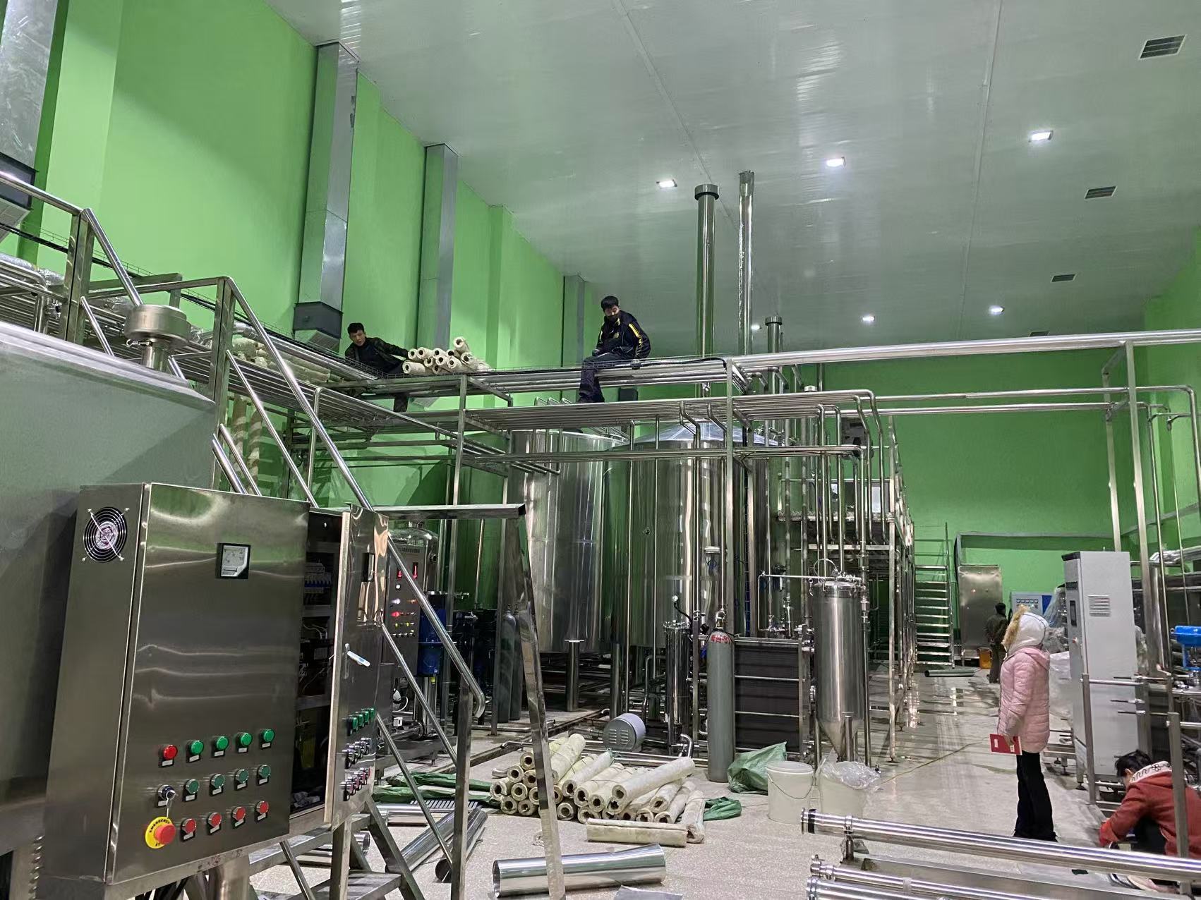 威海精酿啤酒设备厂—精酿啤酒设备制造：传承工艺与创新科技的交融